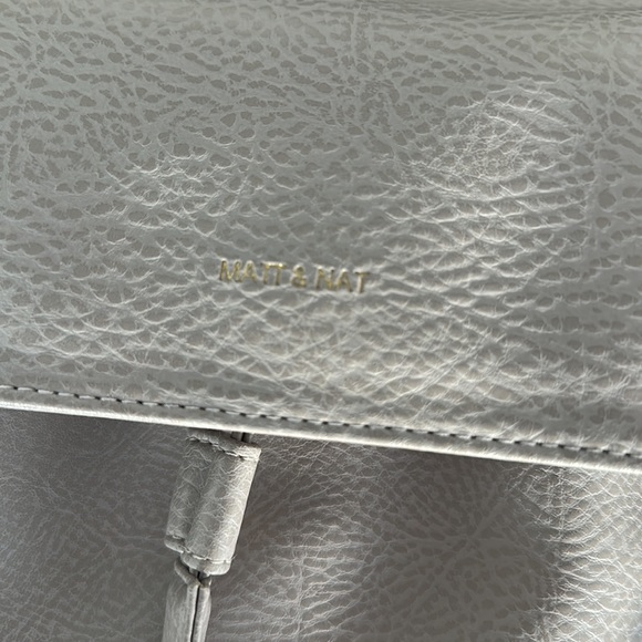 Matt & Nat Small Mumbai Backpack - Picture 2 of 6